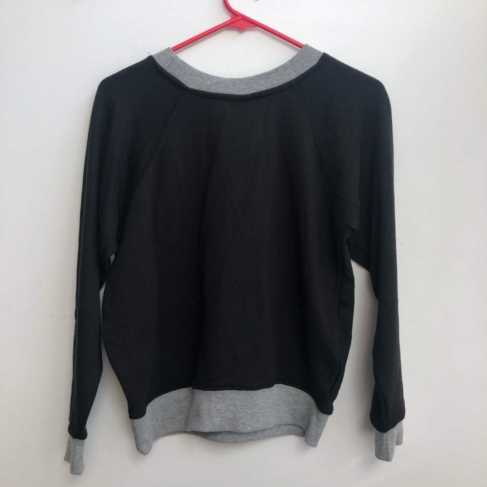 Peanuts M pull over sweatshirt NWT - Picture 4 of 4